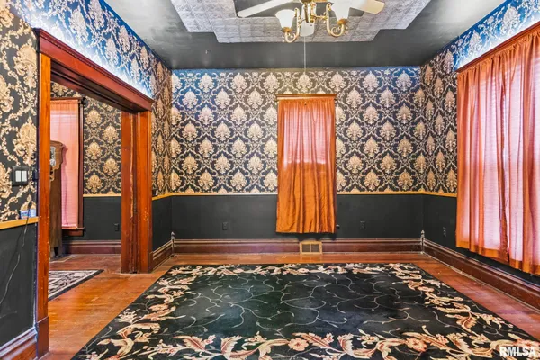 $80,000 | 227 North Walnut Street, Maroa, IL 61756