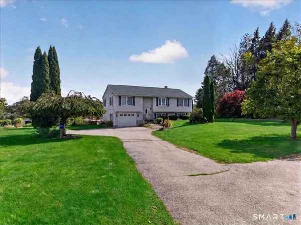 $449,900 | 45 Wolf Den Drive, Pomfret, CT 06259
