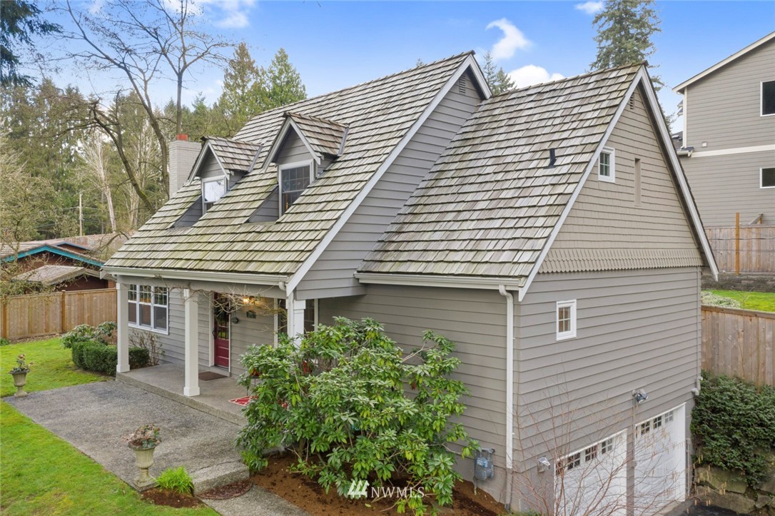 17910 Circle Drive Bothell, WA 98011 - Photo 2 of 26 Gallery Image 2