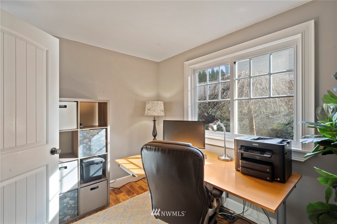 17910 Circle Drive Bothell, WA 98011 - Photo 13 of 26 Gallery Image 13