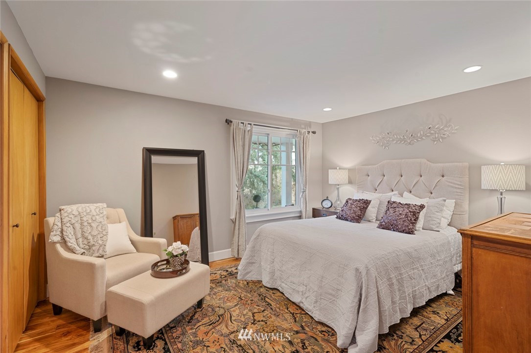 17910 Circle Drive Bothell, WA 98011 - Photo 14 of 26 Gallery Image 14