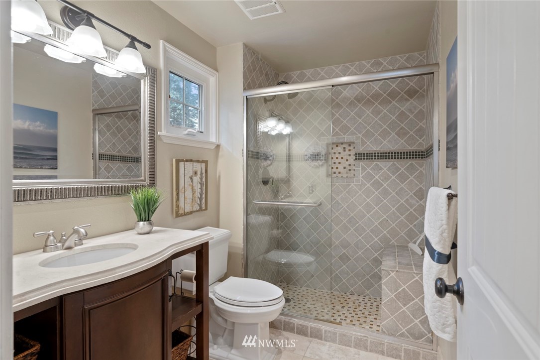 17910 Circle Drive Bothell, WA 98011 - Photo 15 of 26 Gallery Image 15