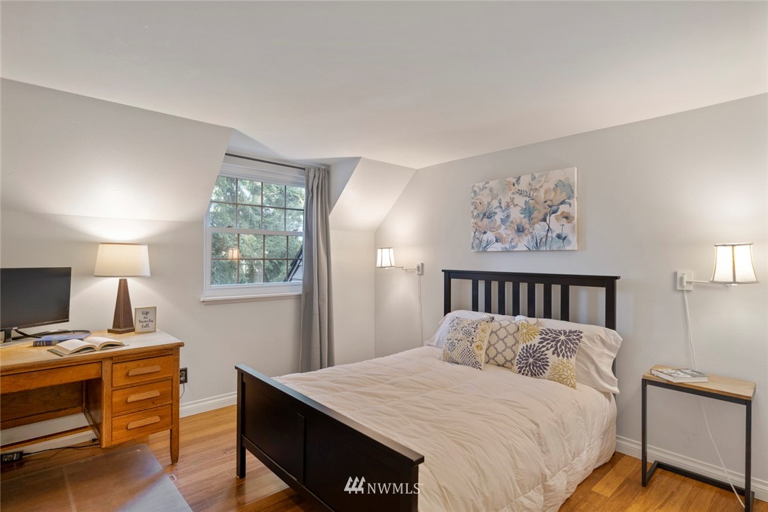 17910 Circle Drive Bothell, WA 98011 - Photo 19 of 26 Gallery Image 19