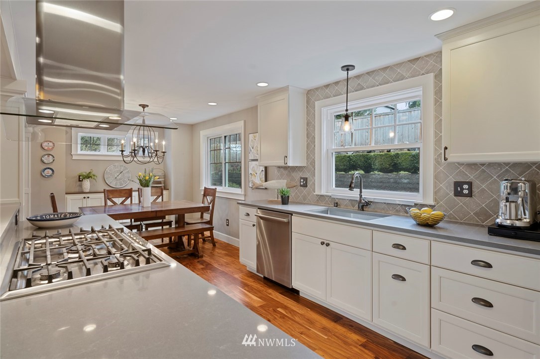 17910 Circle Drive Bothell, WA 98011 - Photo 7 of 26 Gallery Image 7