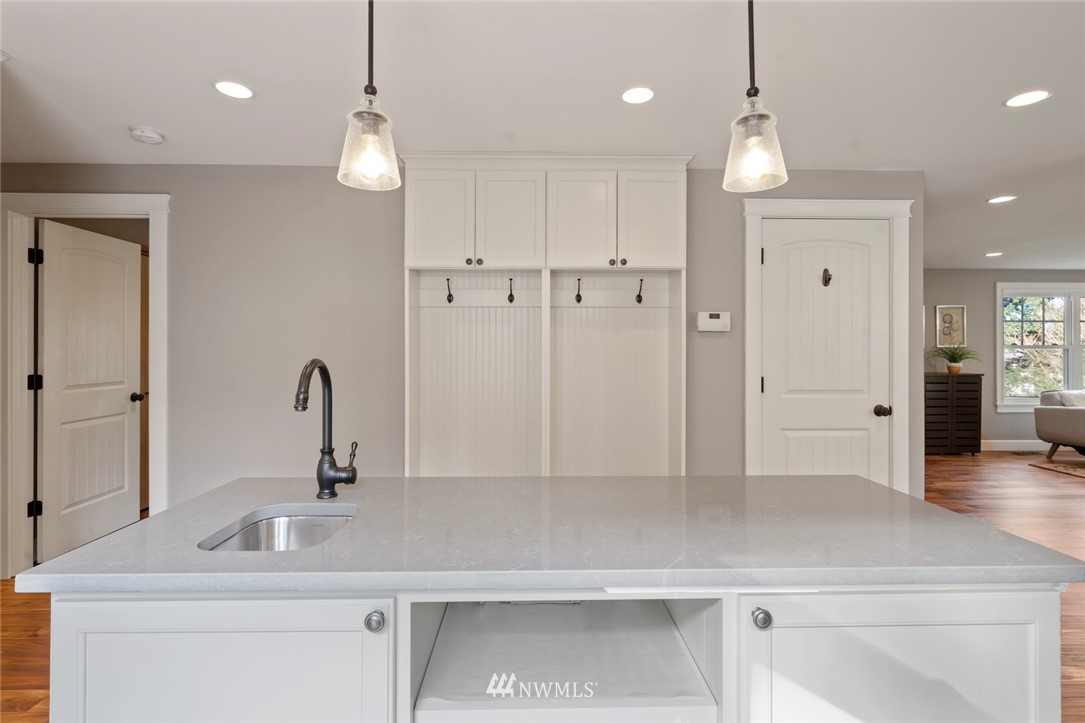 17910 Circle Drive Bothell, WA 98011 - Photo 9 of 26 Gallery Image 9