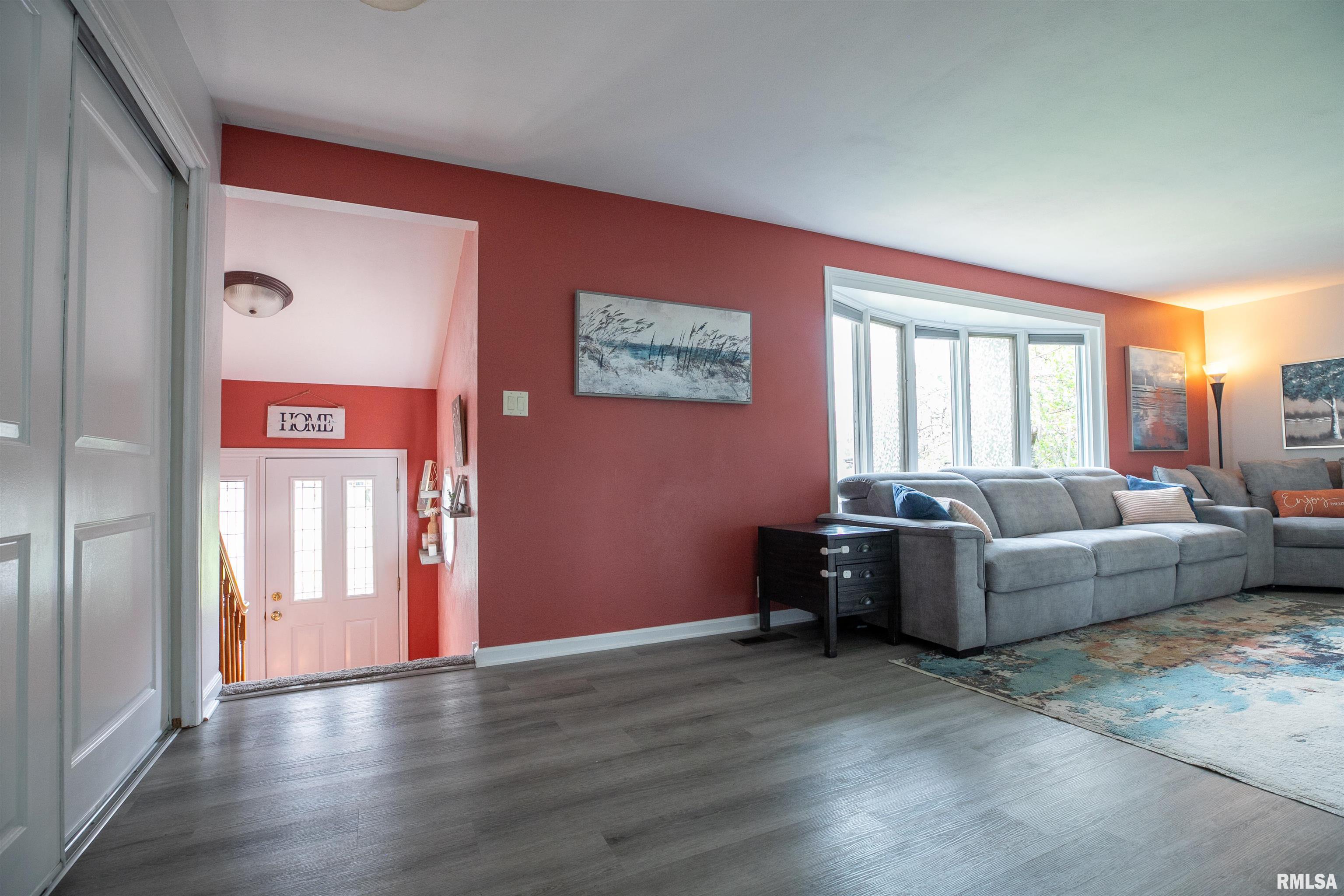 4823 South Valeta Court Mapleton, IL 61547 - Photo 9 of 43 Gallery Image 9