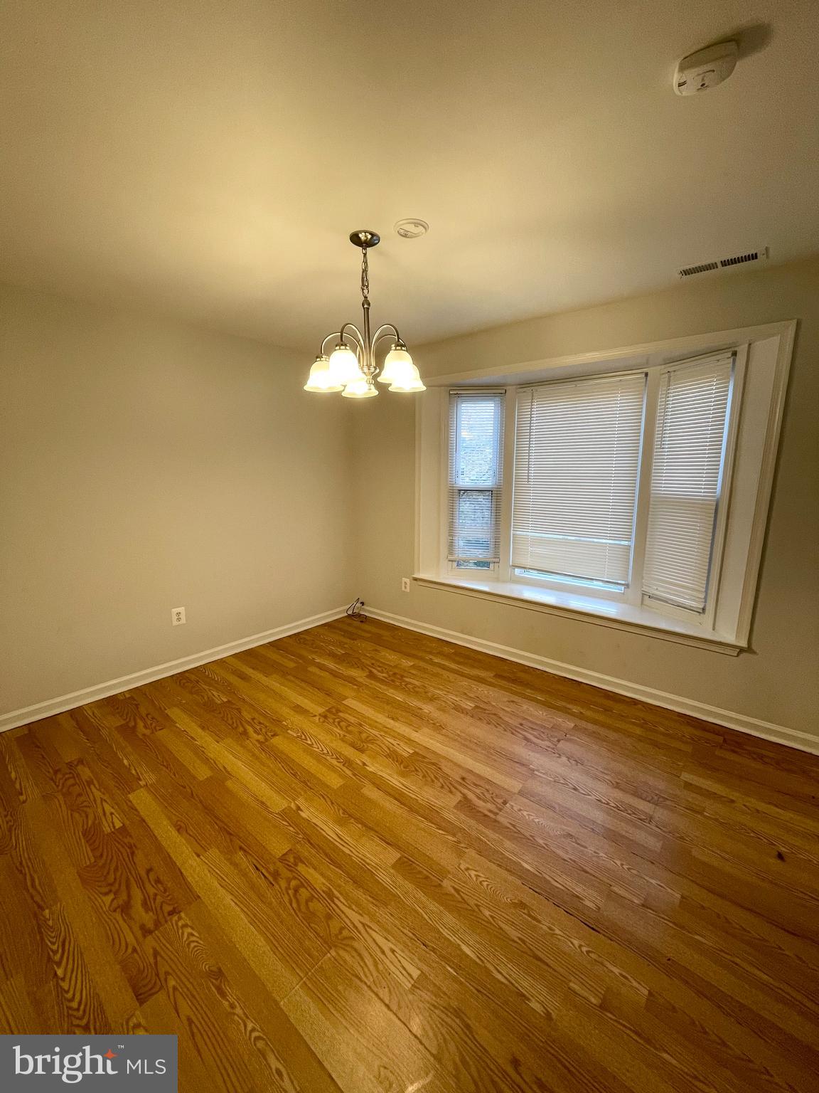 1957 Addison Road South District Heights, MD 20747 - Photo 3 of 9