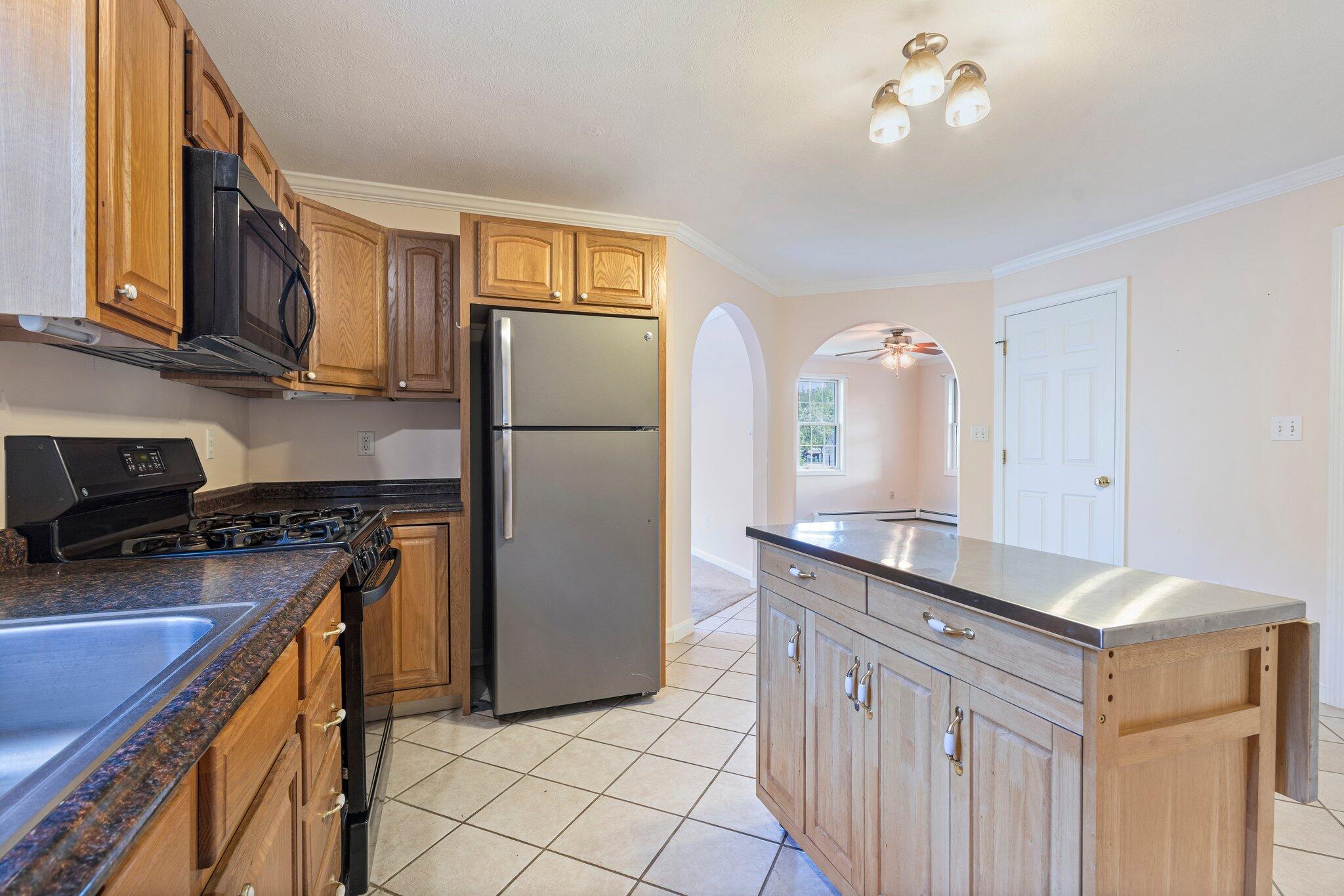22 Joseph Drive, Unit 6 Gorham, ME 04038 - Photo 12 of 36 Kitchen