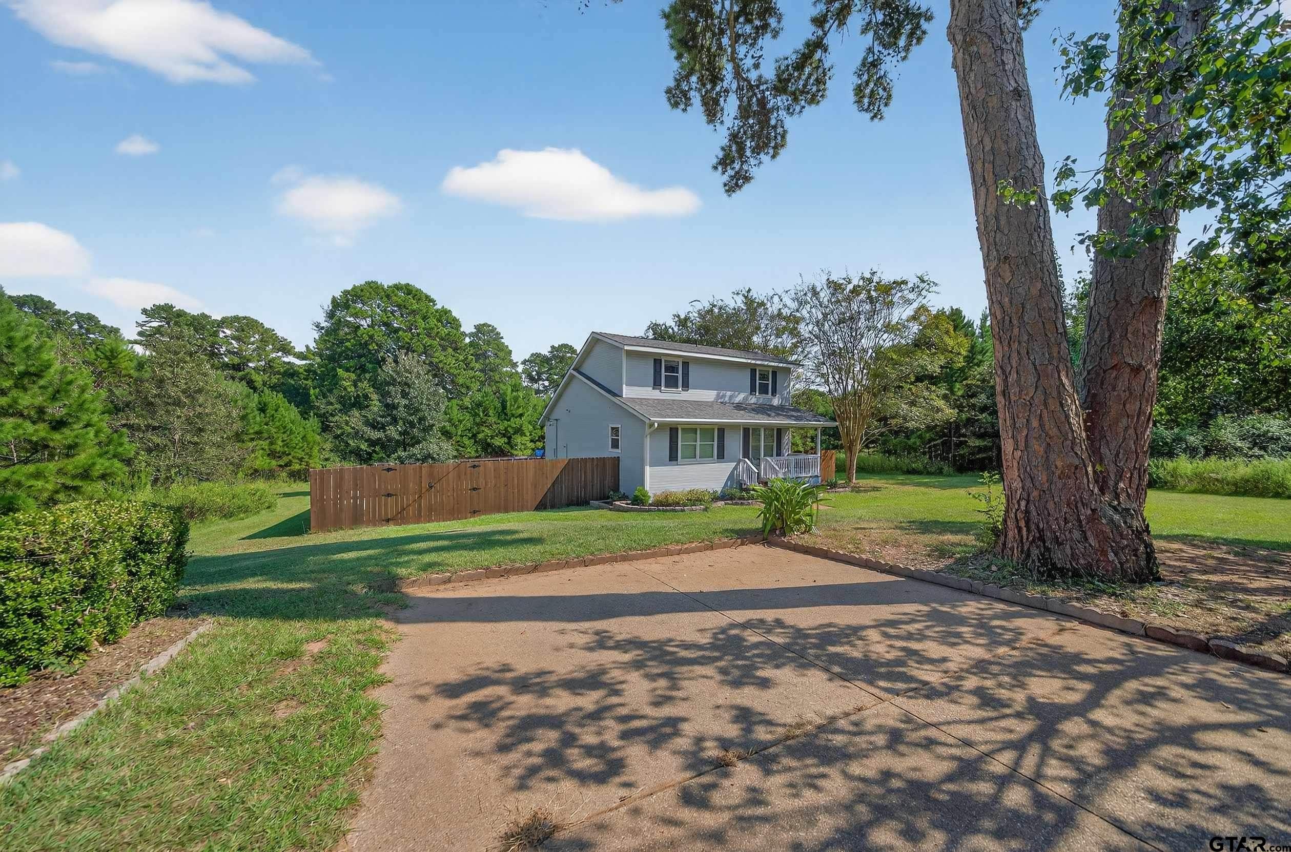 18377 Water Fall Lane Flint, TX 75762 - Photo 3 of 41