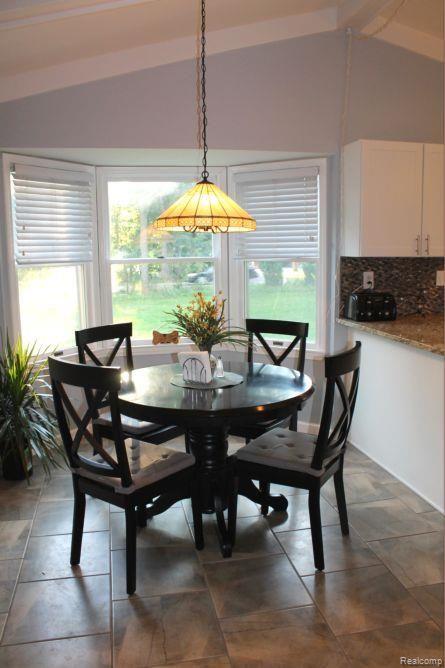 24080 Griswold Road South Lyon, MI 48178 - Photo 8 of 34 IMG_4692.JPG