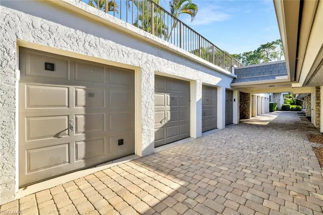 $10,000 | 1111 Wildwood Lane, Unit 1111, Naples, FL 34105