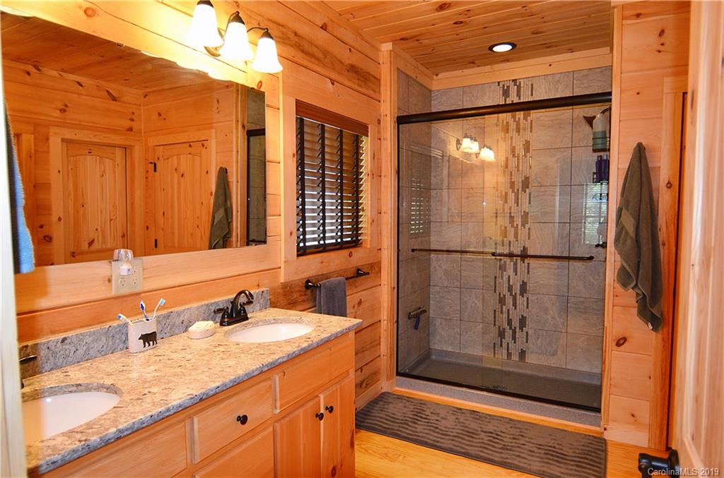 916 Fox Ridge Trail, Unit 55 Marion, NC 28752 - Photo 14 of 29 Gallery Image 14