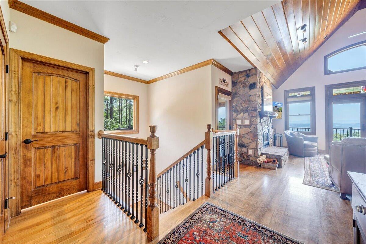 890 Blain Road Buchanan, VA 24066 - Photo 10 of 89 09-MIB03844
