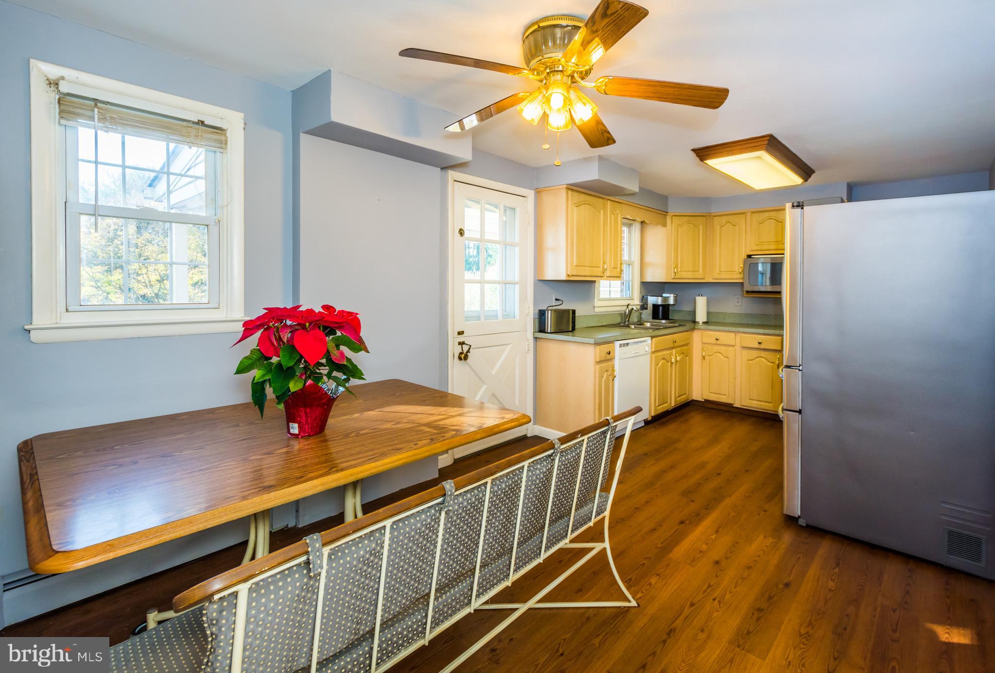 3103 Winchester Way Fallston, MD 21047 - Photo 8 of 38 Eat-in Kitchen