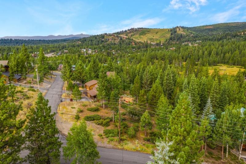 12645 Parsenn Road Truckee, CA 96161 - Photo 1 of 17 Gallery Image 1