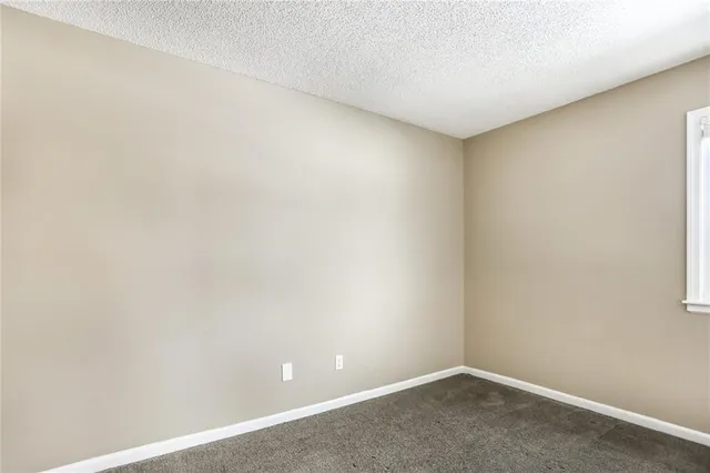 $2,495 | 14916 West 65th Street, Shawnee, KS 66216