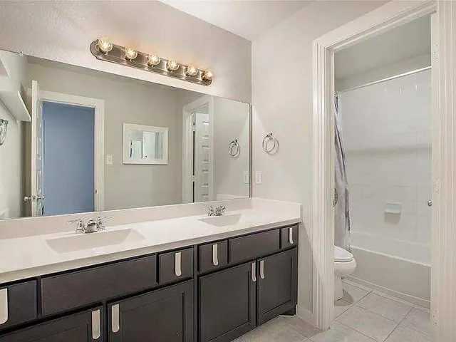 $3,900 | 2151 Slow Stream Drive, Royse City, TX 75189