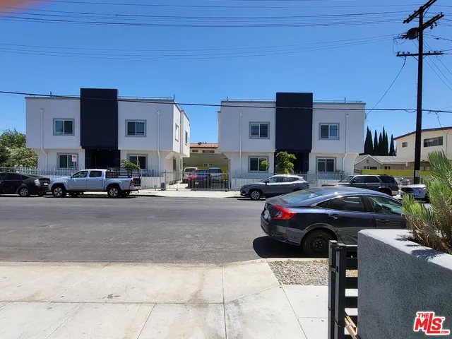 a view of the street with sitting area