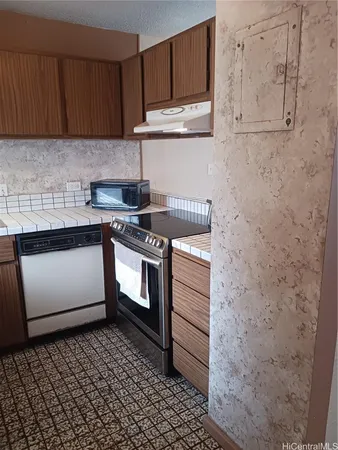 $2,200 | 1848 Kahakai Drive, Unit 2303, Honolulu, HI 96814