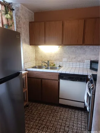 $2,200 | 1848 Kahakai Drive, Unit 2303, Honolulu, HI 96814