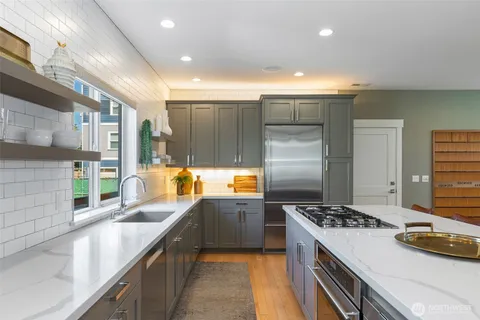 $1,225,000 | 6916 Flora Avenue South, Seattle, WA 98108