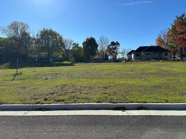 $169,900 | Lt8 South Ridgewood Drive, Franklin, WI 53132