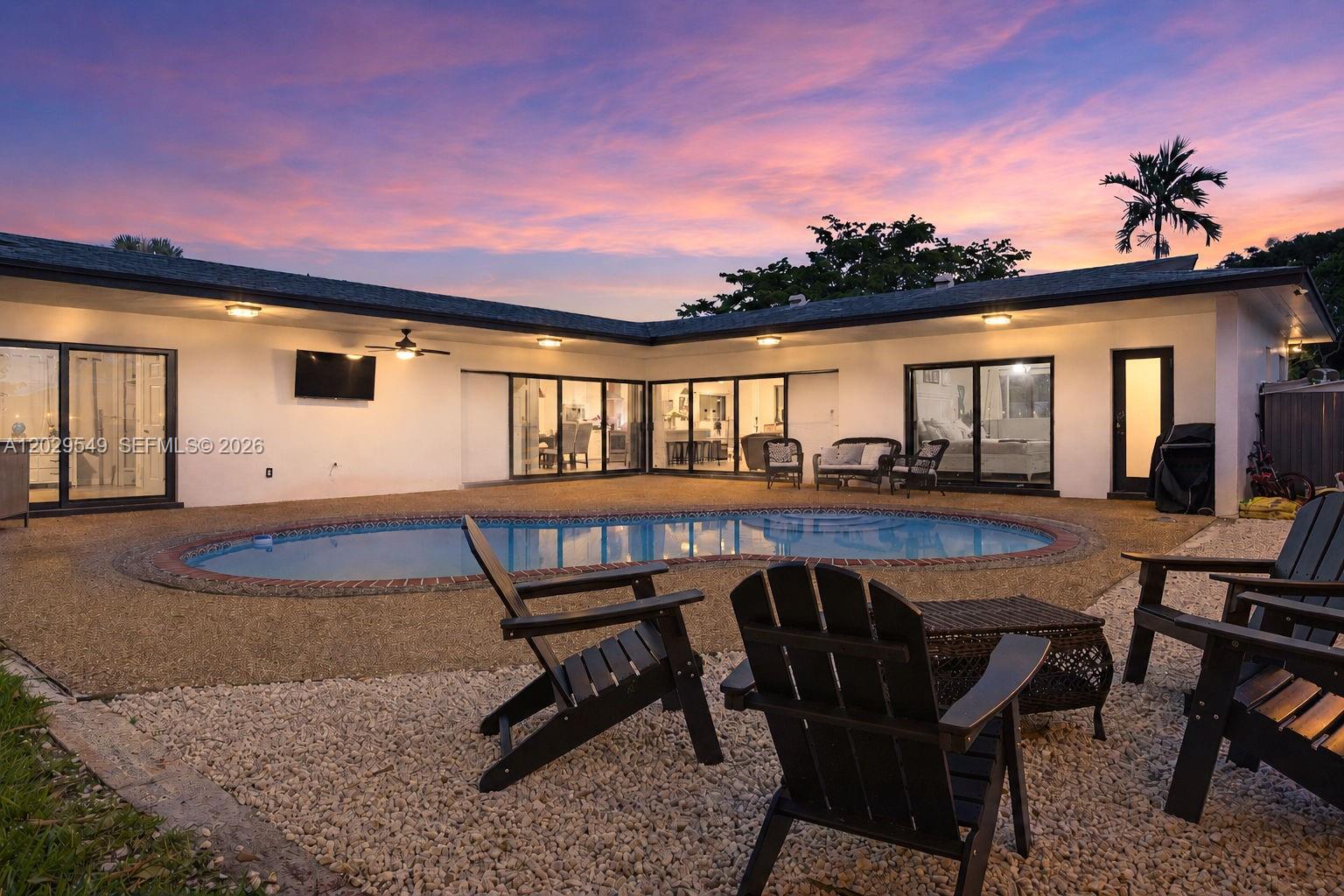 4407 West Park Road Hollywood, FL 33021 - Photo 11 of 65