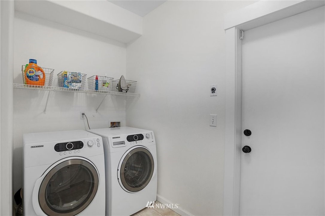 18906 Ross Road Bothell, WA 98011 - Photo 20 of 34 a utility room with dryer and washer