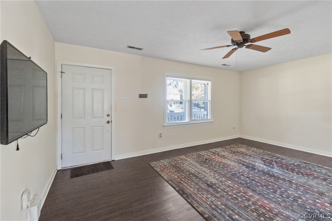 201 East Huntsman Road Sandston, VA 23150 - Photo 6 of 20 Gallery Image 6