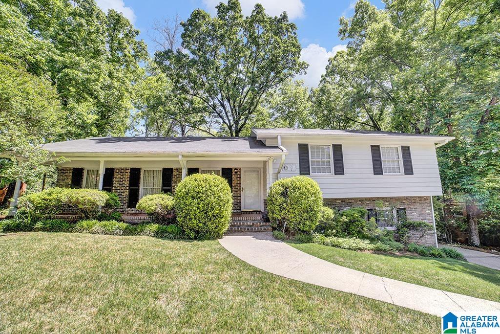 1321 Southhall Road Birmingham, AL 35213 - Photo 2 of 23