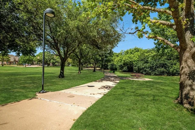 $599,500 | 3765 Waterside Court, Addison, TX 75001