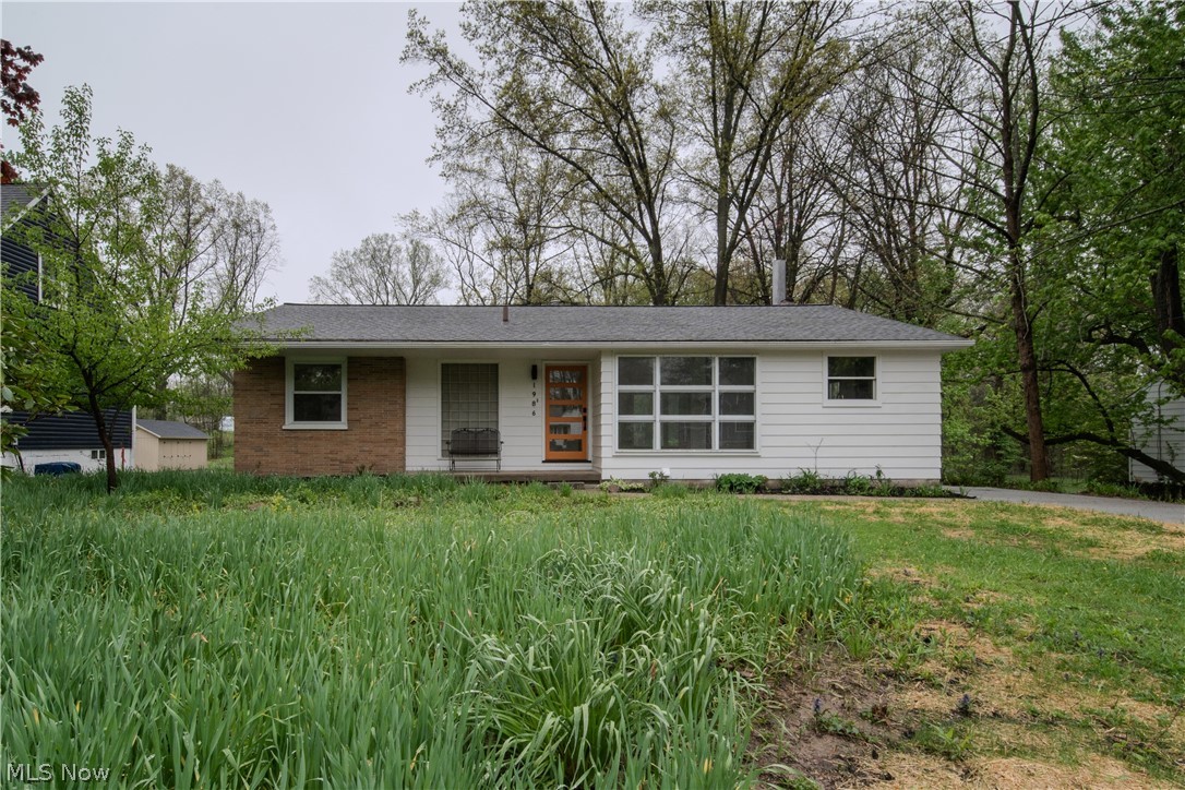 1986 Liberty Road Stow, OH 44224 - Photo 1 of 27