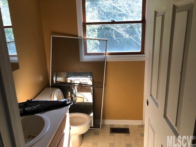 910 Rock Barn Road Northeast Conover, NC 28613 - Photo 10 of 21 Gallery Image 10