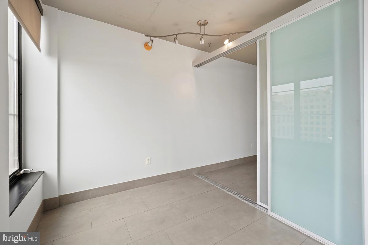 1133 14th Street Northwest, Unit 1103 Washington, DC 20005 - Photo 16 of 39