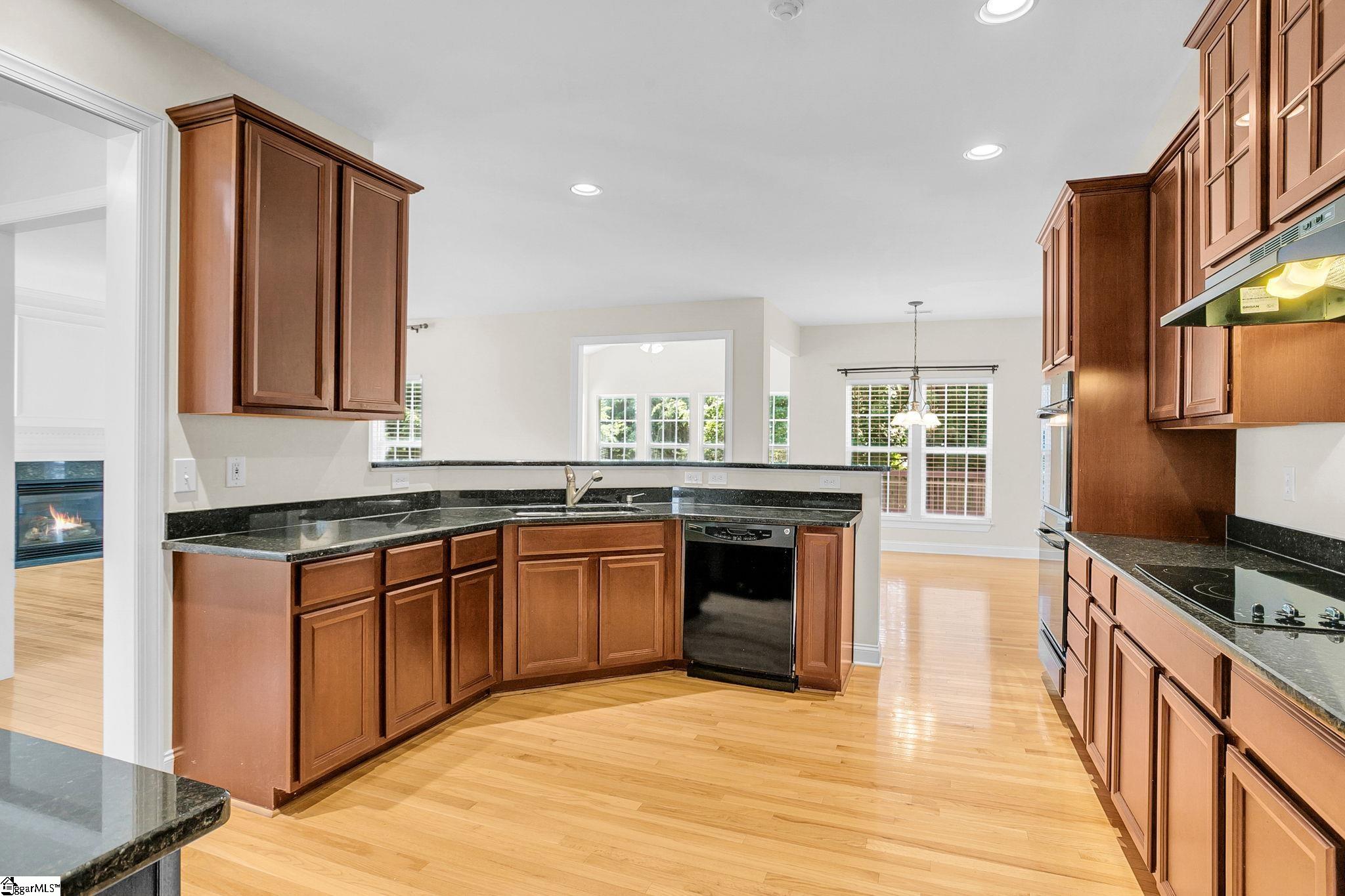 109 Amberleaf Way Simpsonville, SC 29681 - Photo 8 of 34
