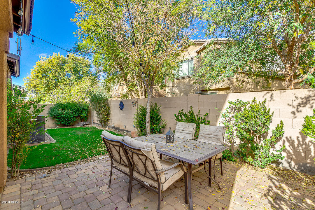 4356 East Cullumber Street Gilbert, AZ 85234 - Photo 26 of 40 Pavers Patio