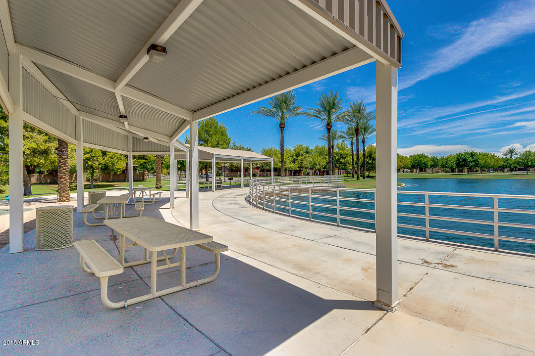 4356 East Cullumber Street Gilbert, AZ 85234 - Photo 35 of 40 Covered Picnic Area