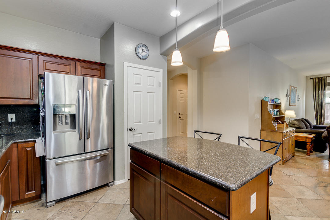 4356 East Cullumber Street Gilbert, AZ 85234 - Photo 7 of 40 Kitchen