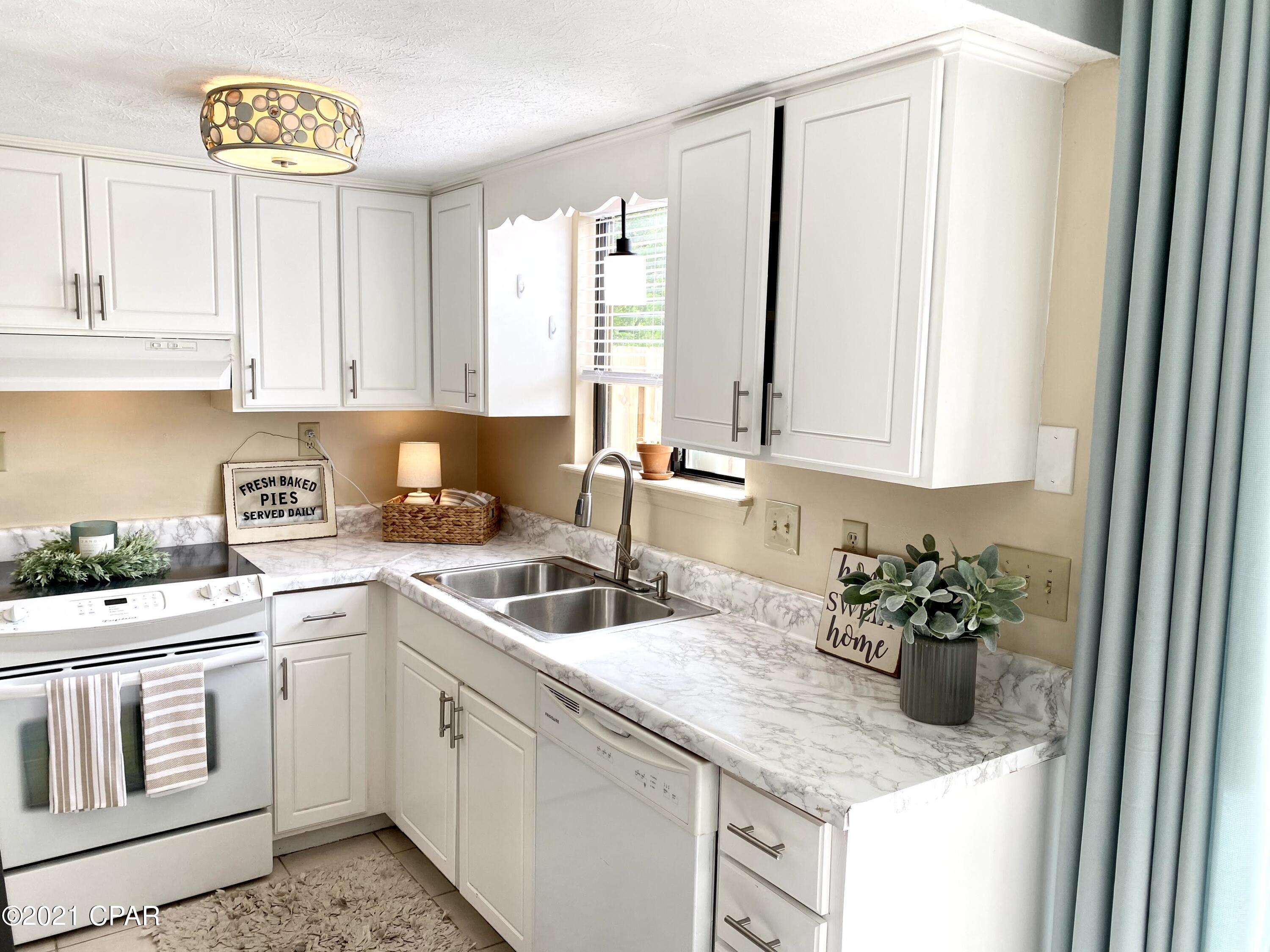 3919 Molina Road Panama City, FL 32405 - Photo 8 of 32 Gallery Image 8