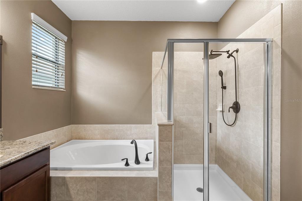 12018 Crestridge Loop New Port Richey, FL 34655 - Photo 24 of 49 Gallery Image 24