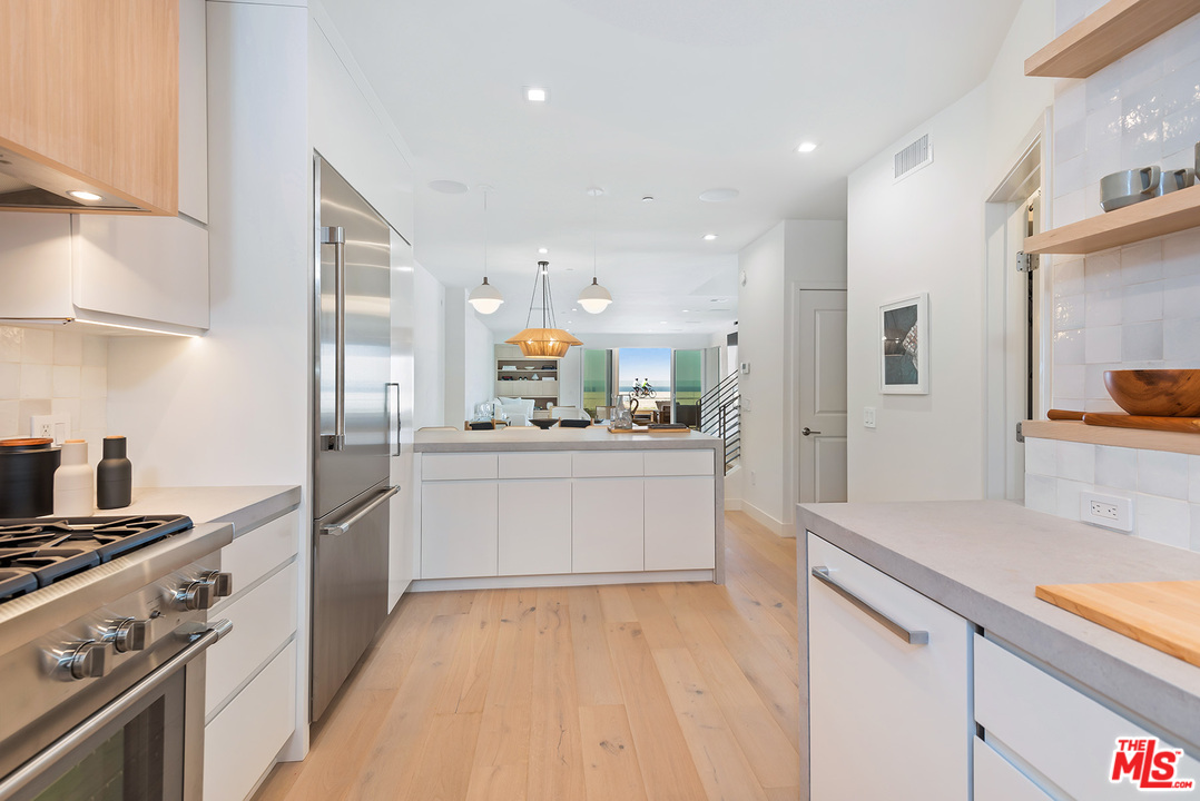 7301 Vista Del Mar, Unit 5 Playa del Rey, CA 90293 - Photo 15 of 45