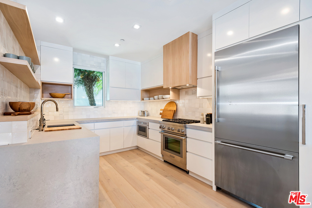 7301 Vista Del Mar, Unit 5 Playa del Rey, CA 90293 - Photo 18 of 45