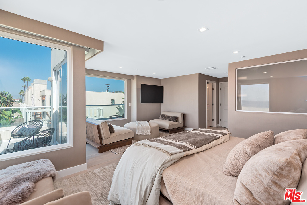 7301 Vista Del Mar, Unit 5 Playa del Rey, CA 90293 - Photo 30 of 45