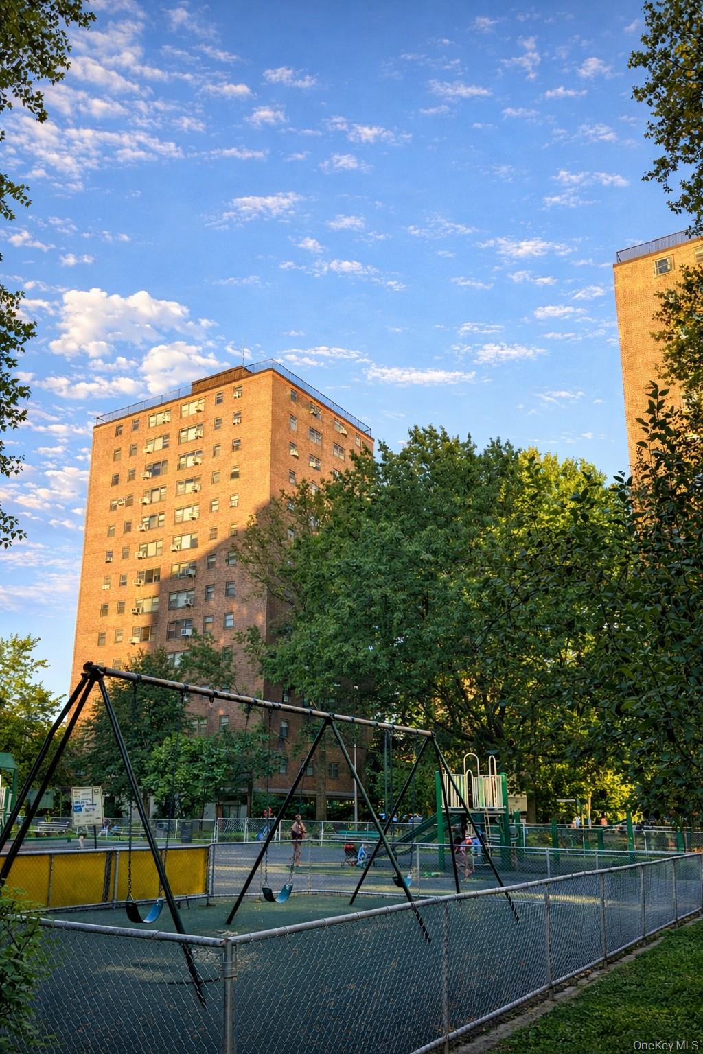 21-20 33rd Road, Unit 10B Queens, NY 11106 - Photo 13 of 17 a view of swimming pool