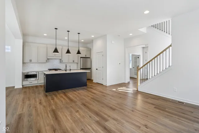 $649,000 | 1984 Granville Drive, Westfield, IN 46074