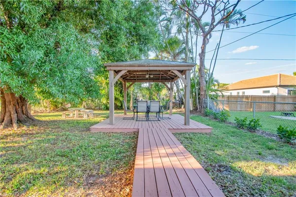 a view of outdoor space yard and patio
