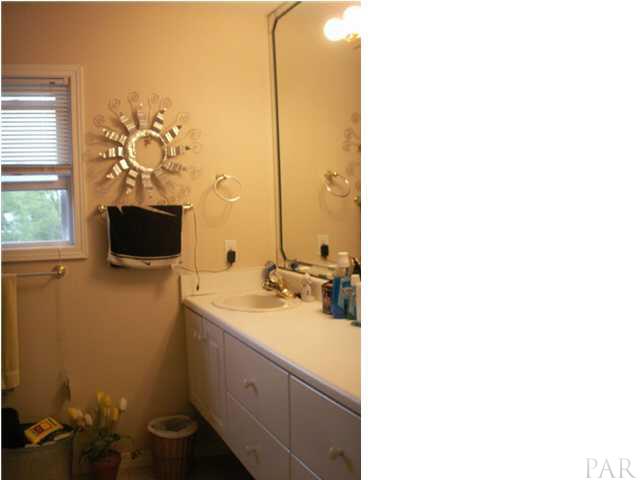 2312 Brookpark Road Pensacola, FL 32534 - Photo 17 of 17 Apartment above garage