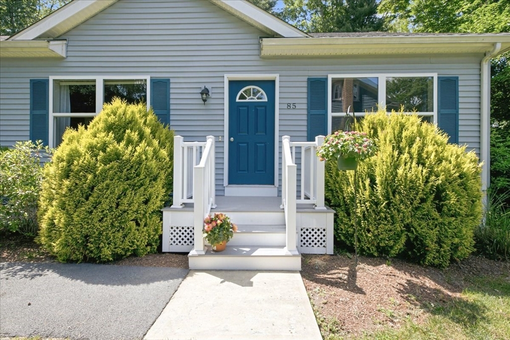 85 Lewis Avenue Walpole, MA 02081 - Photo 2 of 39