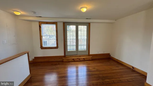 $1,500 | 3732 St Paul Street, Unit B, Ellicott City, MD 21043