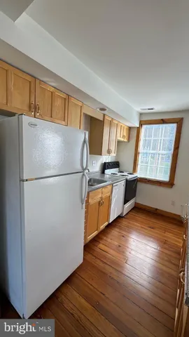 $1,500 | 3732 St Paul Street, Unit B, Ellicott City, MD 21043